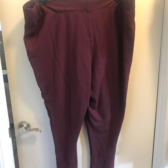 Ellos Women’s Size 2x 26-28 Maroon Legging Style Pants Zippers On Bottom - Picture 4 of 5
